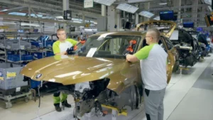 Visite de l'usine Skoda de Mlada Boleslav en Tchequie dans "Reportages VIP" le 28/09/2024